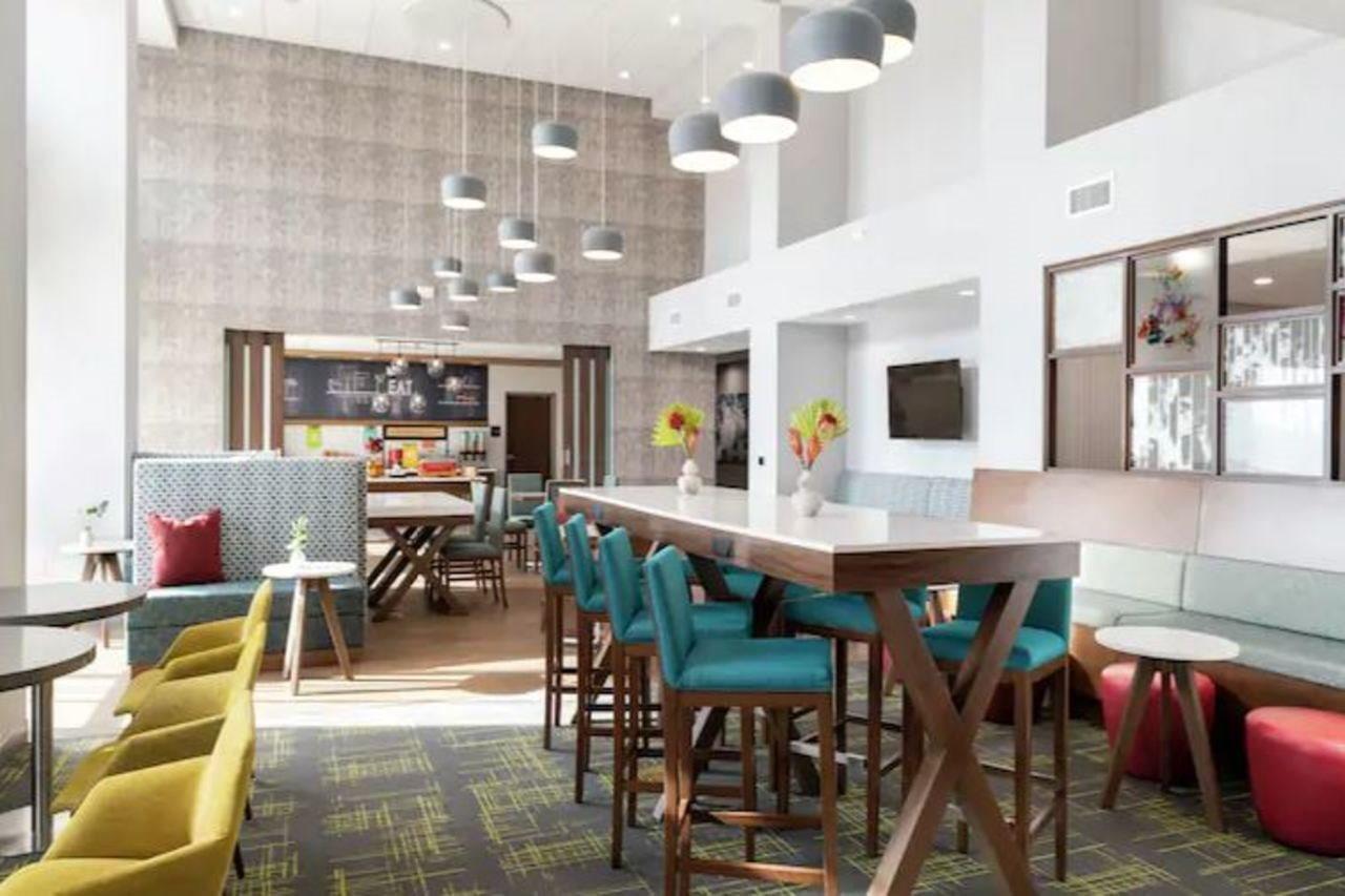 Hampton Inn & Suites هويل المظهر الخارجي الصورة